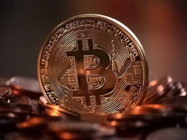 Bitcoin hits $50,000 level for first time since 2021