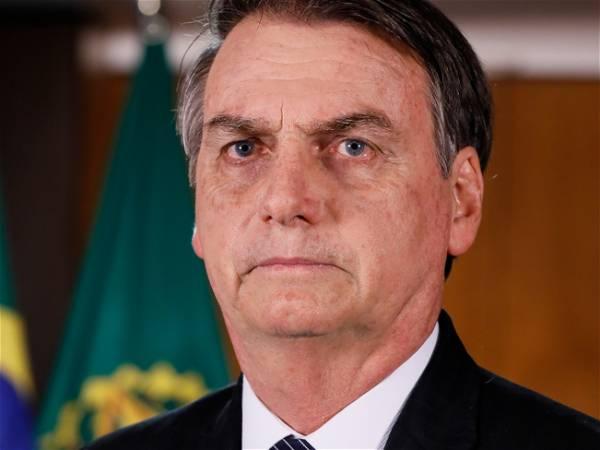 Bolsonaro leads a large march and proclaims his innocence before the investigation into plotting a coup.