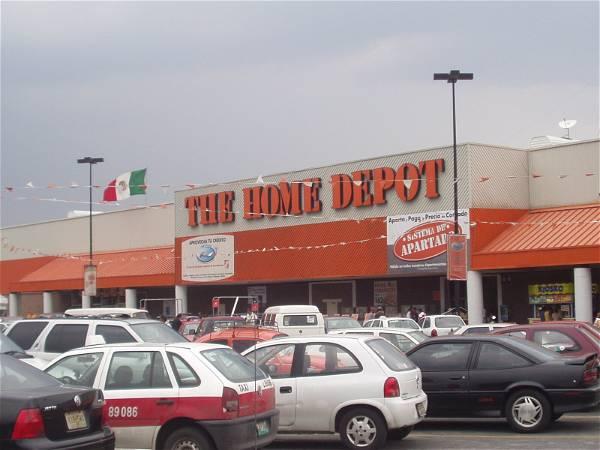 Home Depot's strong fourth quarter overshadowed by weakening sales and expectations for 2024