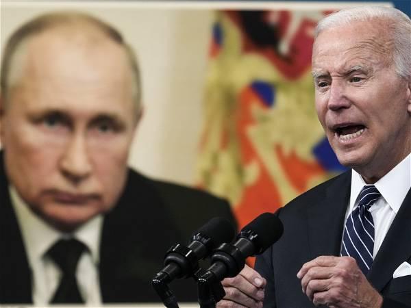 Biden and Harris say Putin responsible for Navalny's death
