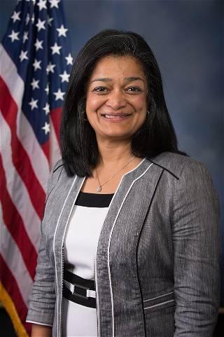 Jayapal calls for government action on anniversary of Silicon Valley Bank collapse