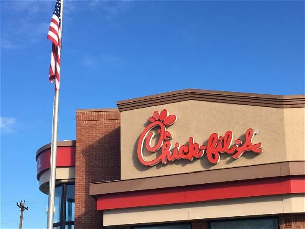 Chick-Fil-A backtracks from its no-antibiotics-in-chicken pledge, blames projected supply shortages