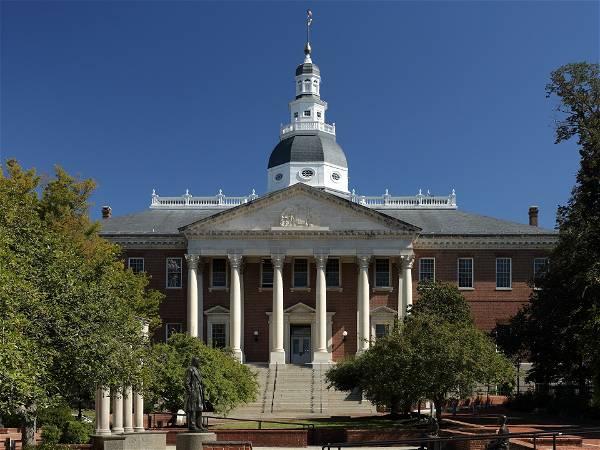 Maryland State House locked down, armed officers seen responding