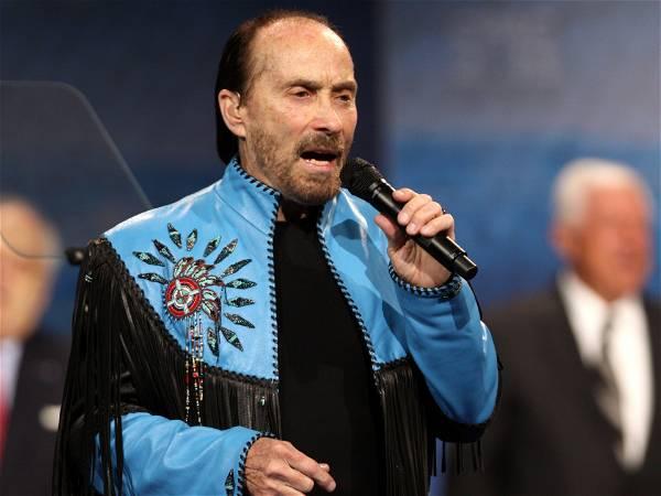 Lee Greenwood hits back at critics of ‘God Bless the USA’ Bible sales: ‘Trump haters’