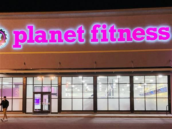 Planet Fitness Loses $400M After Trans Controversy