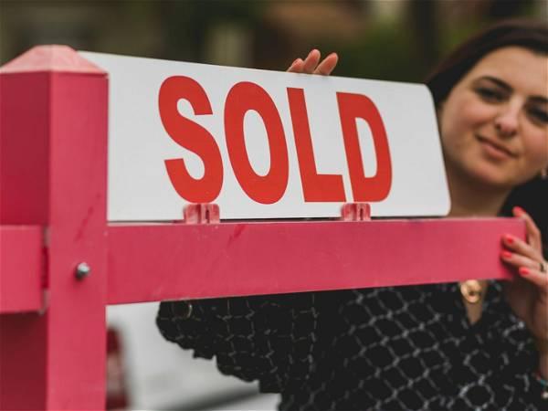 First-time homebuyer incentive discontinued: CMHC