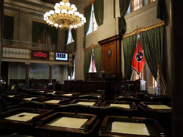 Tennessee Senate advances bill to arm teachers a year after deadly Nashville school shooting