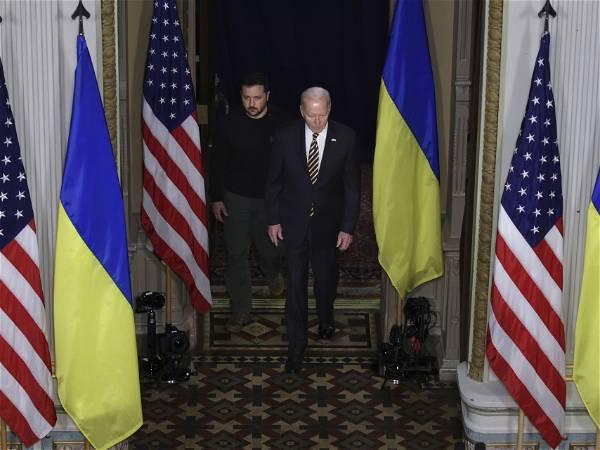 Zelenskyy: ‘We will have a chance at victory’ thanks to weapons provided to Ukraine in new U.S. aid package