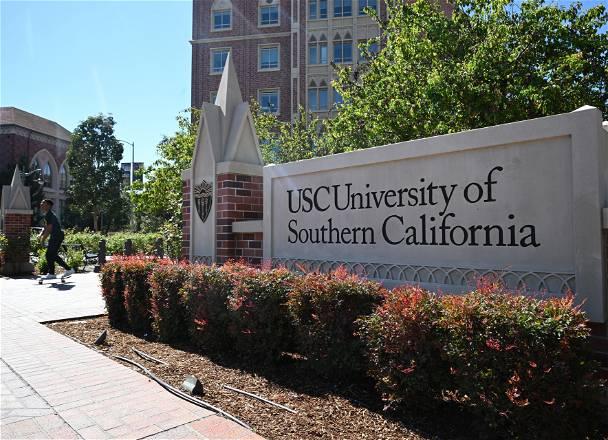 USC cancels guest speakers, honorees at main commencement after valedictorian decision