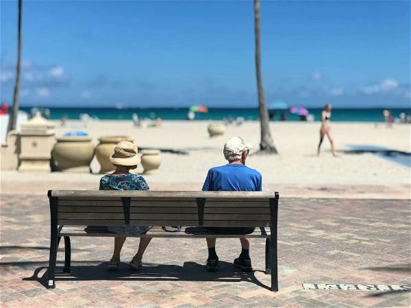More than 1 in 4 US adults over age 50 say they expect to never retire, an AARP study finds
