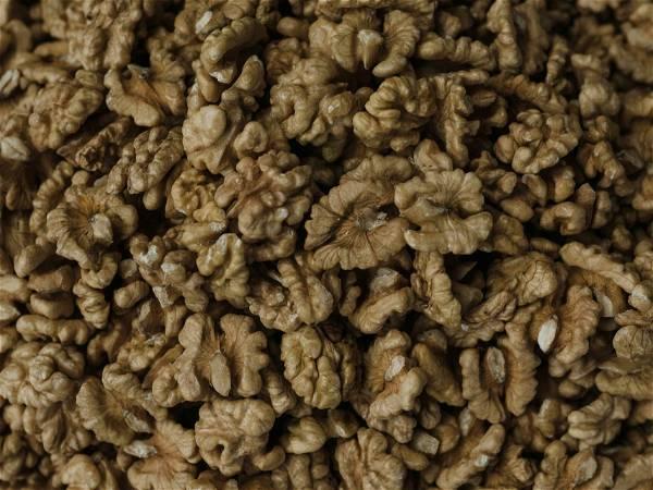 Organic bulk walnuts sold in natural food stores tied to dangerous E. coli outbreak