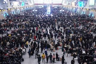 Holiday trips within China surge after COVID curbs lifted