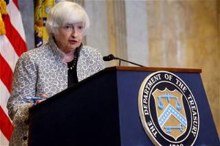 Yellen Says She ‘Practiced’ Her Signature for Bills