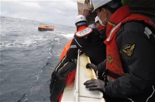 Jin Tian: Eight dead after cargo ship sinks off coast of Japan