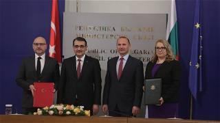 Bulgaria signs deal to use Turkey's gas terminals