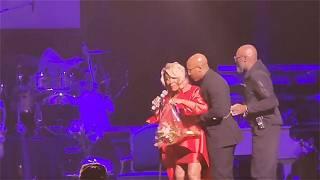 Singer Patti LaBelle rushed off stage during Milwaukee concert due to bomb threat