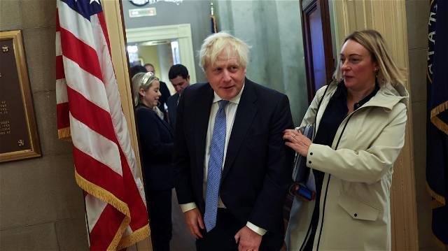 Boris Johnson calls for Ukraine to be armed with fighter jets during US trip