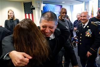 2 US Army veterans deported to Mexico win US citizenship