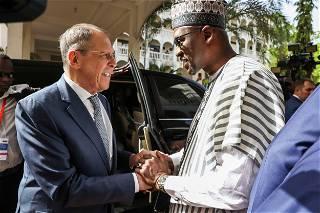 Russia pledges military support to Mali during Lavrov visit