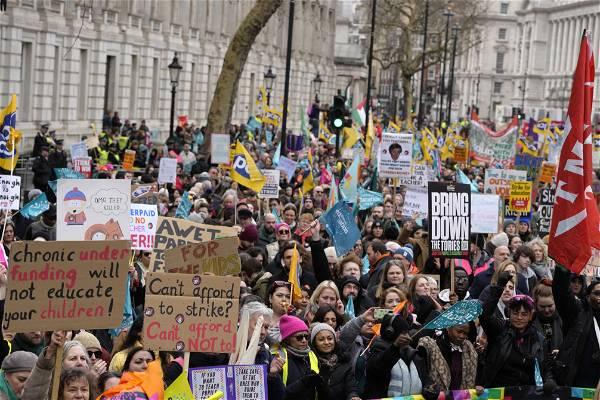 Walkout Wednesday: Britain hit by biggest strike in decades