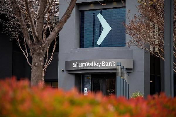 Regulators shut down Silicon Valley Bank in the biggest bank collapse in years