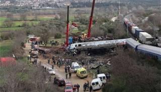 Greece seeks answers following deadly train collision