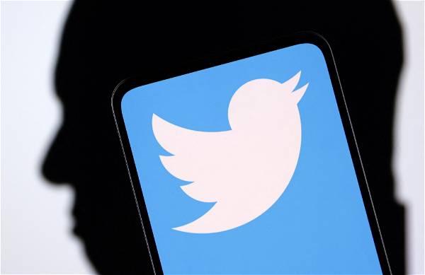 Only verified accounts can vote in Twitter polls from April 15, says Musk