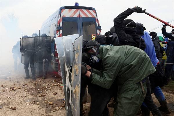 French police clash with protesters opposed to farm reservoir