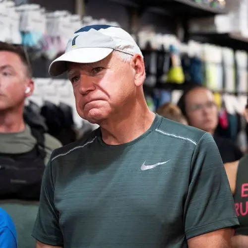 Gov. Tim Walz presents Gru, Minnesota’s Thanksgiving turkey